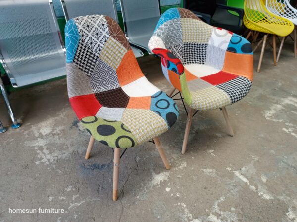 Eames padded chair - Image 3