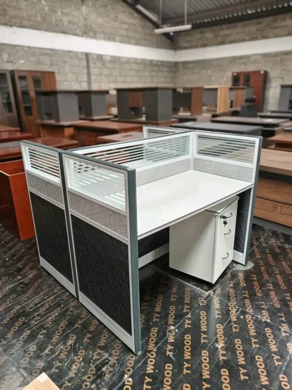 2- way workstation